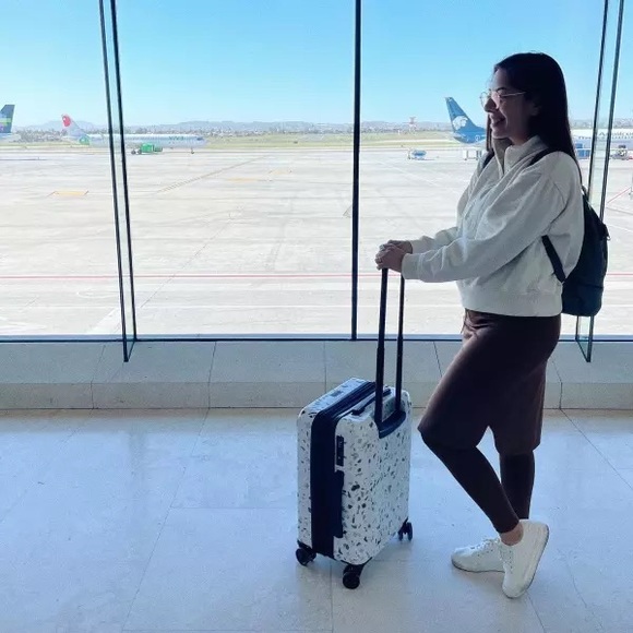 🎉LAST PIECE🎉Calpak Terrazzo 20in Carry-On Luggage Terrazzo - Picture 15 of 16